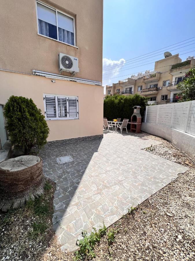 Pafia Sunbeach Townhouse Paphos Buitenkant foto