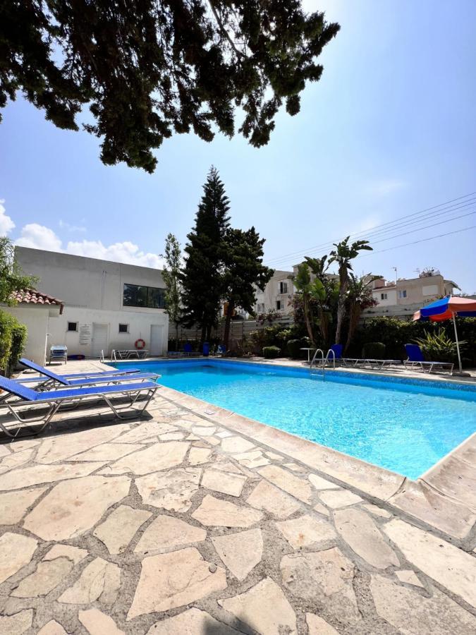 Pafia Sunbeach Townhouse Paphos Buitenkant foto